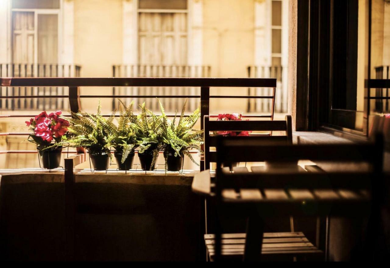 Central Station. Free Wifi & Terrace Valencia Exterior foto
